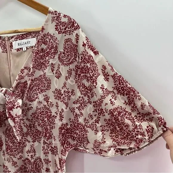 Revolve Elliatt Iridescent Sheath V-Neck Puff Sleeve Cocktail Dress Size Small - Picture 5 of 16